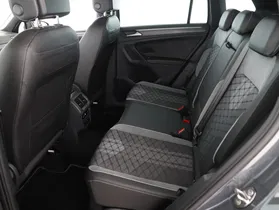 VW Tiguan 2.0 TDI R-Line DSG | Thumbnail 8 von 24