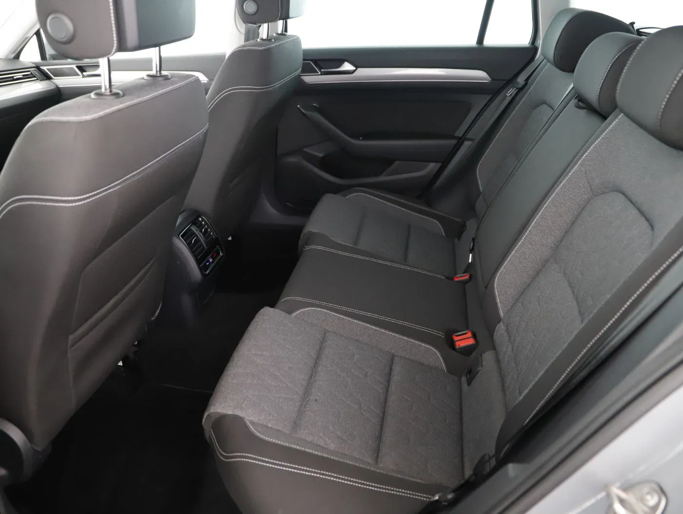 VW Passat Variant 1.4 TSI GTE DSG | Bild 12 von 24