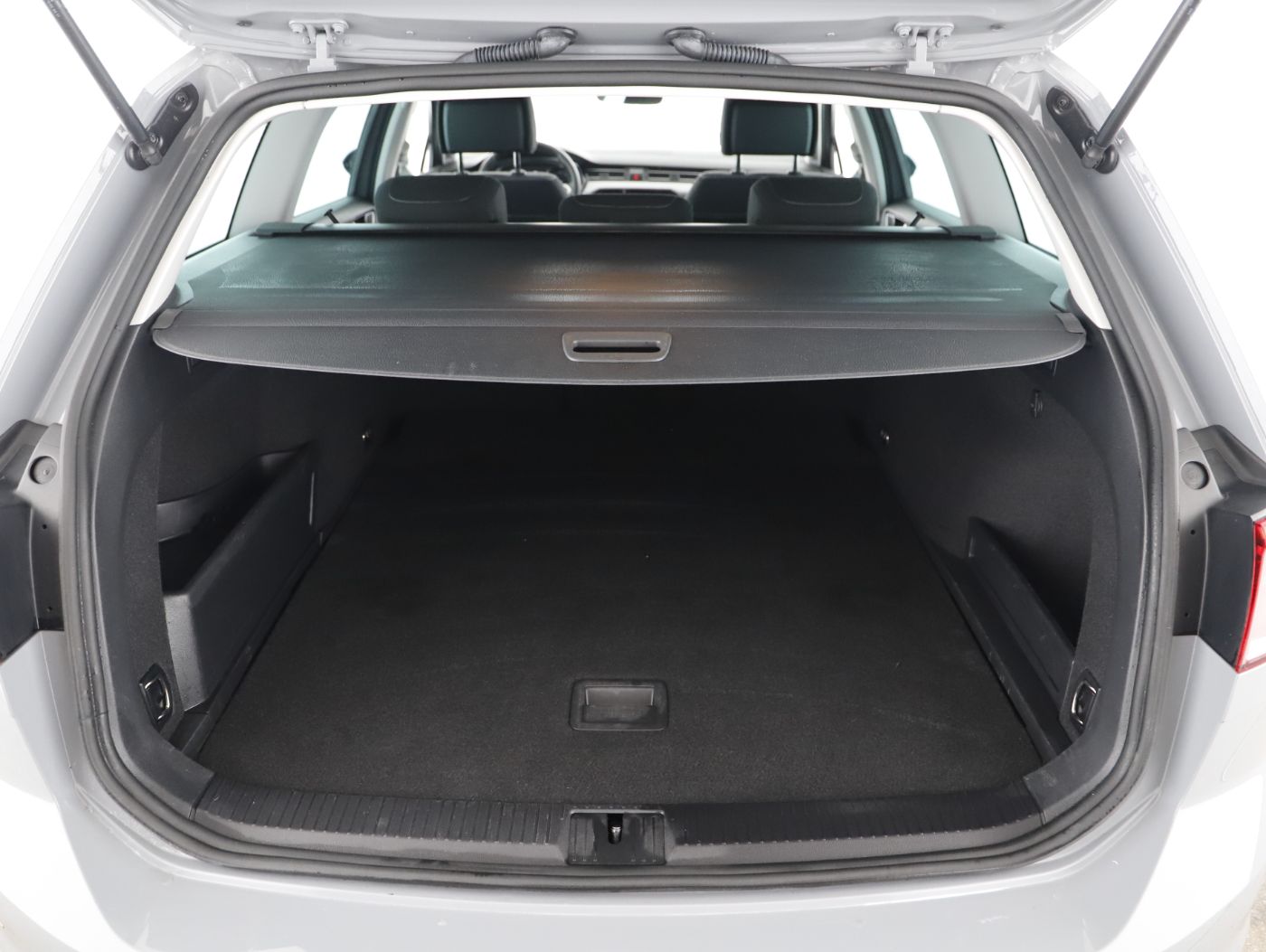 VW Passat Variant 1.4 TSI GTE DSG | Bild 23 von 24