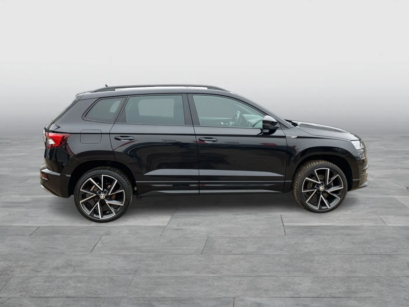 Skoda Karoq 1.5 TSI ACT Sportline | Bild 6 von 28