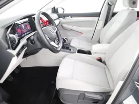 VW Golf VIII Var. 2.0 TDI Life | Thumbnail 8 von 26