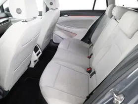 VW Golf VIII Var. 2.0 TDI Life | Thumbnail 9 von 26