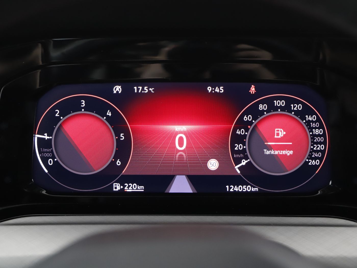 VW Golf VIII Var. 2.0 TDI Life | Bild 13 von 26