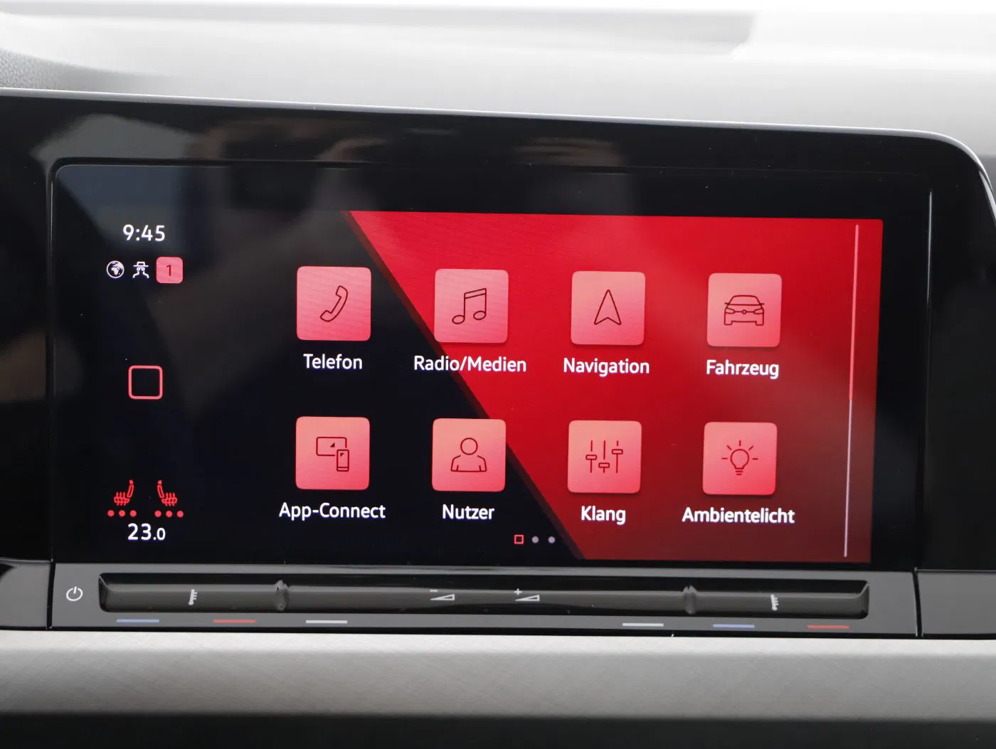 VW Golf VIII Var. 2.0 TDI Life | Bild 14 von 26