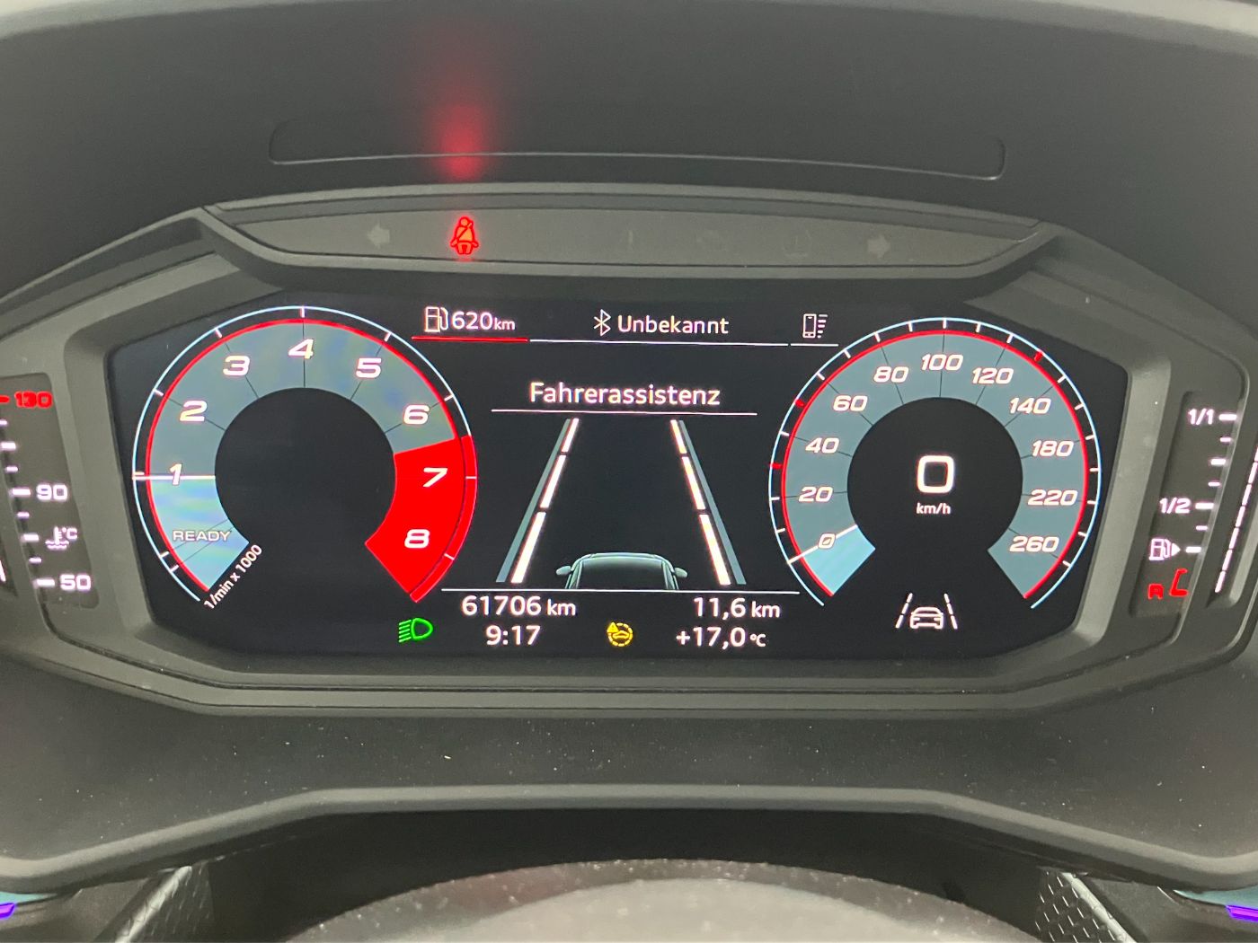 Audi A1 Sportback 30 TFSI S-Line | Bild 12 von 29