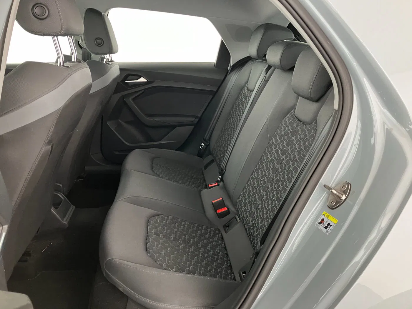 Audi A1 Sportback 30 TFSI S-Line | Bild 20 von 29