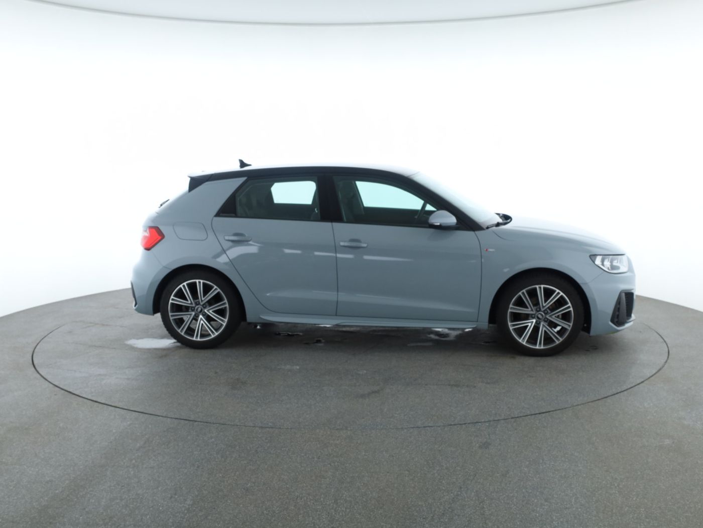 Audi A1 Sportback 30 TFSI S-Line | Bild 29 von 29