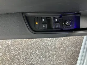 Audi A1 Sportback 30 TFSI S-Line | Thumbnail 5 von 29