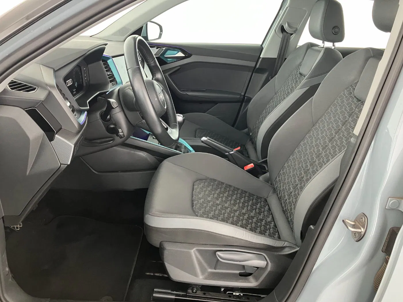 Audi A1 Sportback 30 TFSI S-Line | Bild 7 von 29