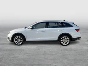 Skoda Octavia Combi 2.0 TDI Scout | Thumbnail 2 von 27