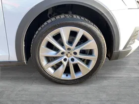 Skoda Octavia Combi 2.0 TDI Scout | Thumbnail 7 von 27