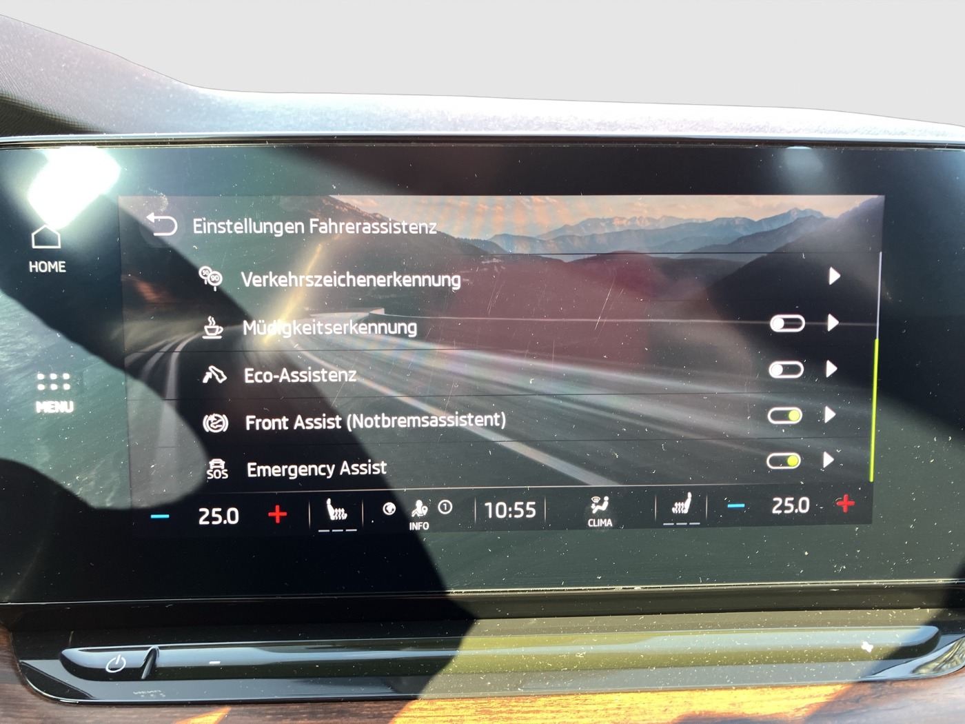 Skoda Octavia Combi 2.0 TDI Scout | Bild 15 von 27