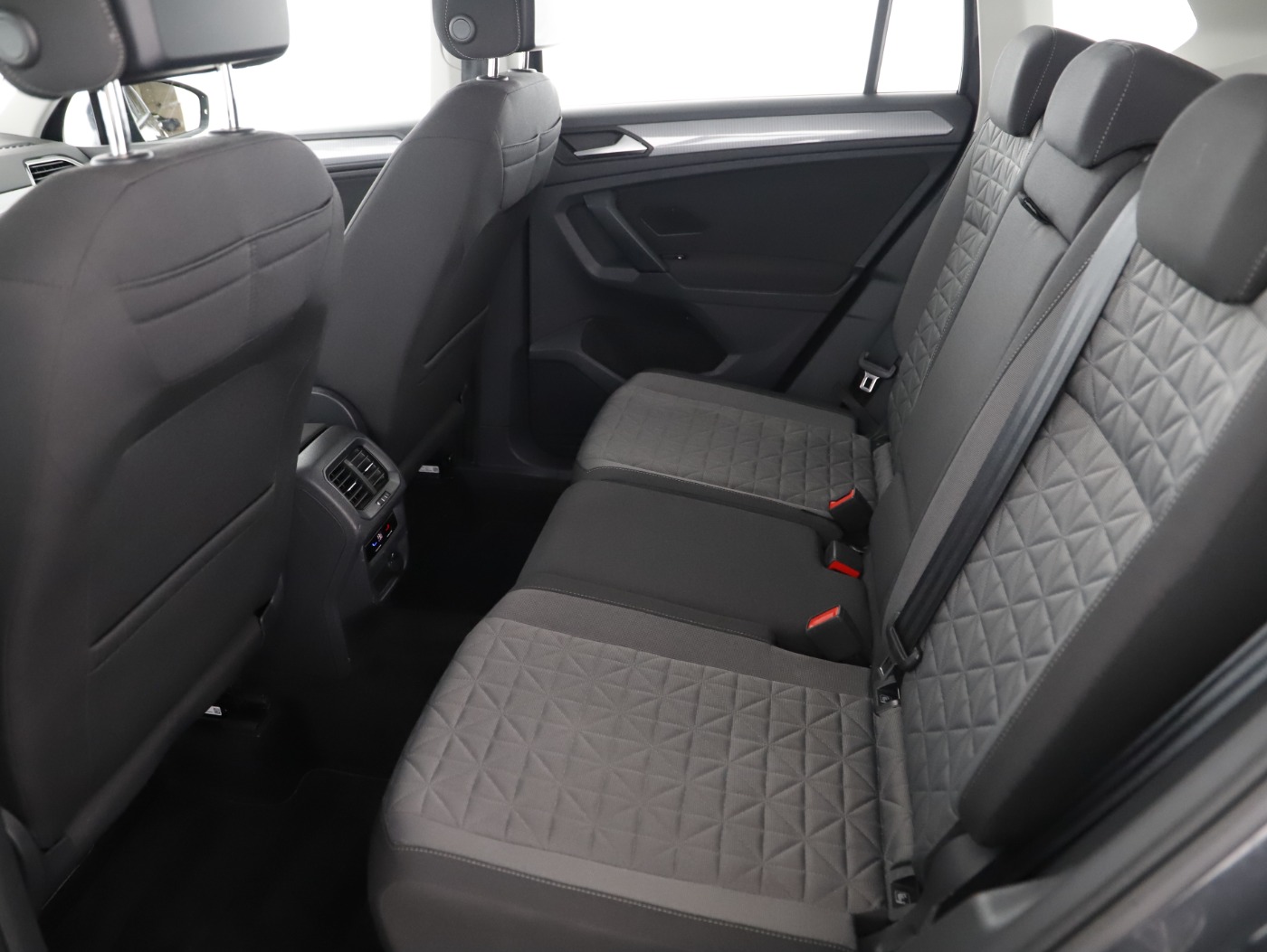 VW Tiguan 2.0 TDI BMT 4Motion Life | Bild 9 von 22