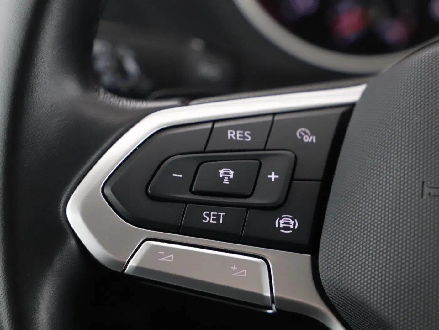 VW Tiguan 2.0 TDI BMT 4Motion Life | Bild 17 von 22