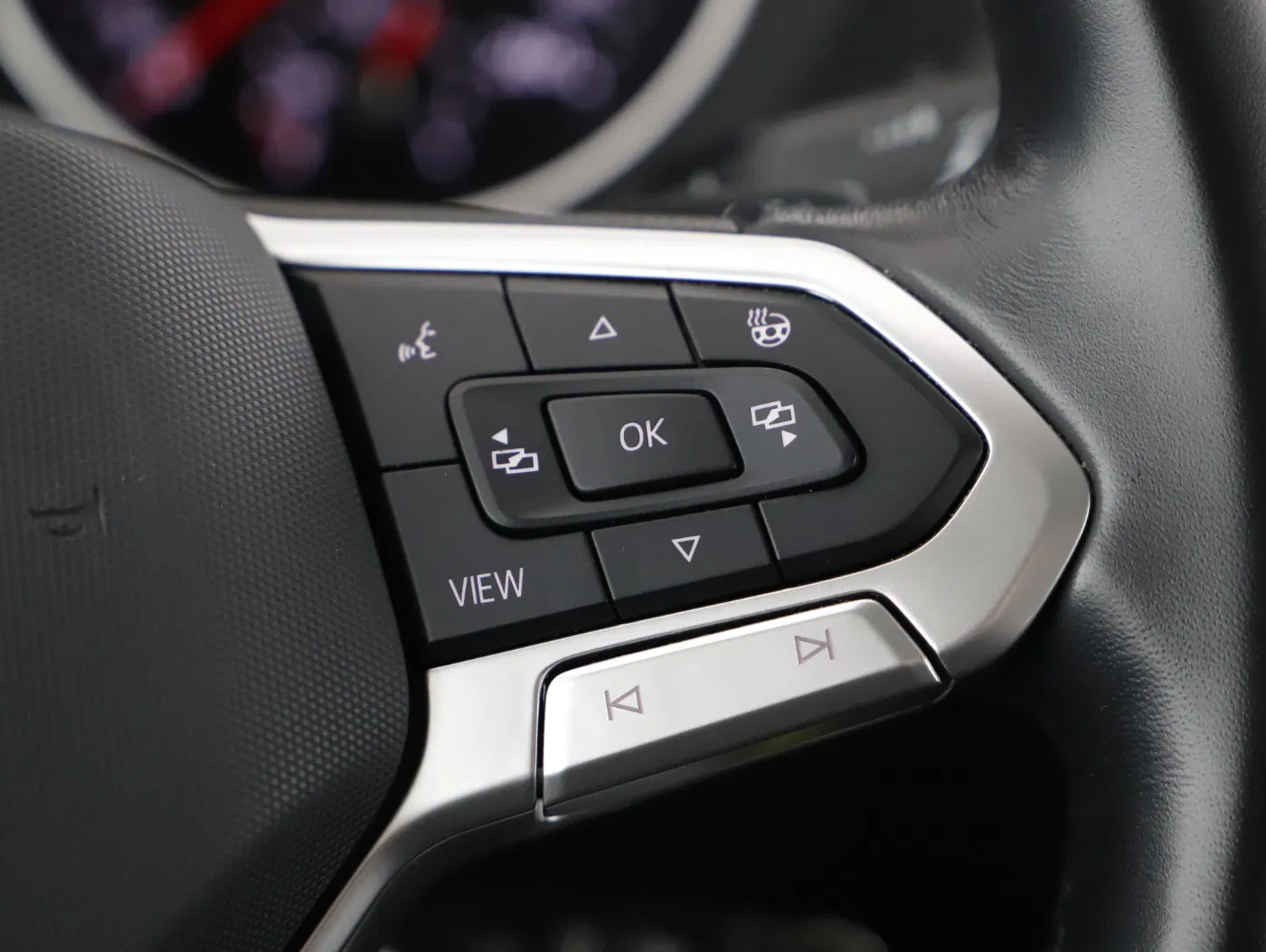 VW Tiguan 2.0 TDI BMT 4Motion Life | Bild 18 von 22