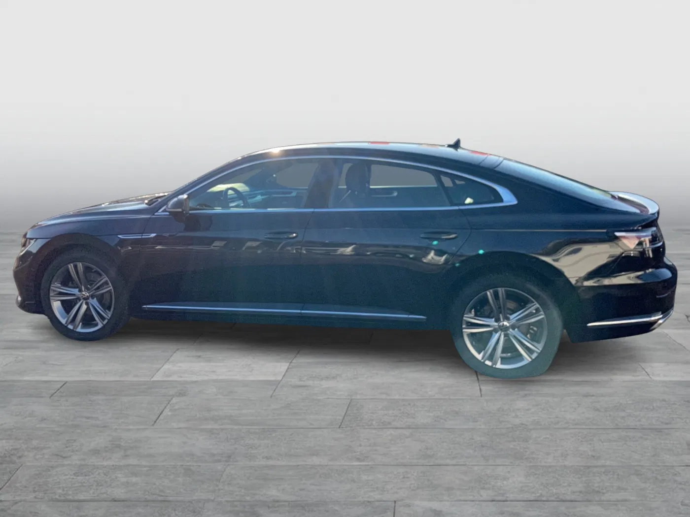 VW Arteon 2.0 TDI R-Line DSG | Bild 3 von 8