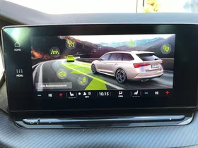 Skoda Octavia Combi 2.0 TDI RS | Thumbnail 15 von 28