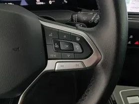 VW Golf VIII Var. 1.5 eTSI DSG | Thumbnail 15 von 25