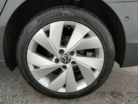 VW Golf VIII Var. 1.5 eTSI DSG | Thumbnail 7 von 25