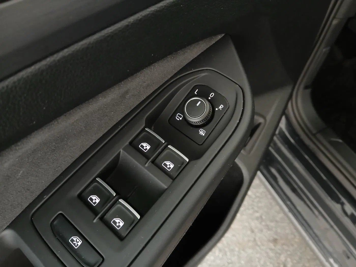 VW Golf VIII Var. 1.5 eTSI DSG | Bild 9 von 25