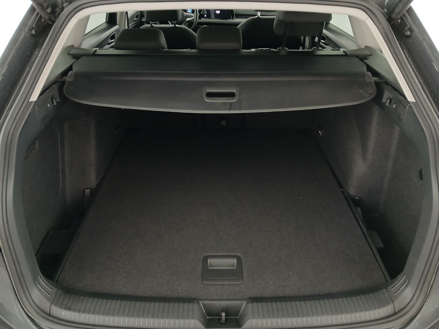 VW Golf VIII Var. 1.5 eTSI DSG | Bild 24 von 25