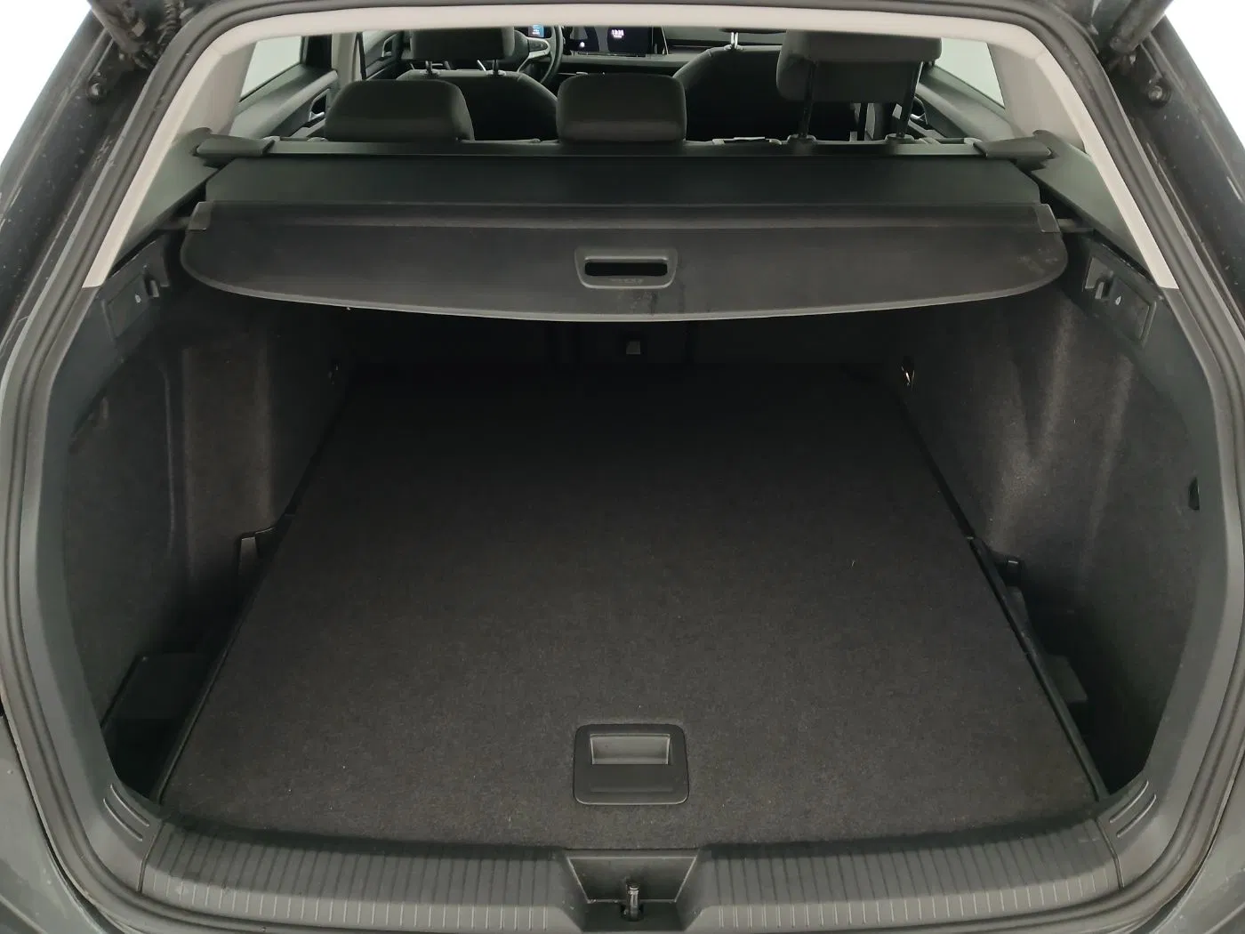 VW Golf VIII Var. 1.5 eTSI DSG | Bild 24 von 25