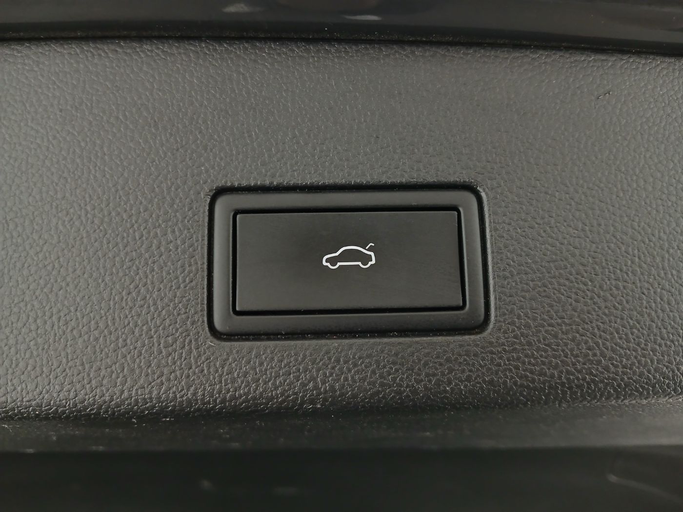 VW Golf VIII Var. 1.5 eTSI DSG | Bild 25 von 25