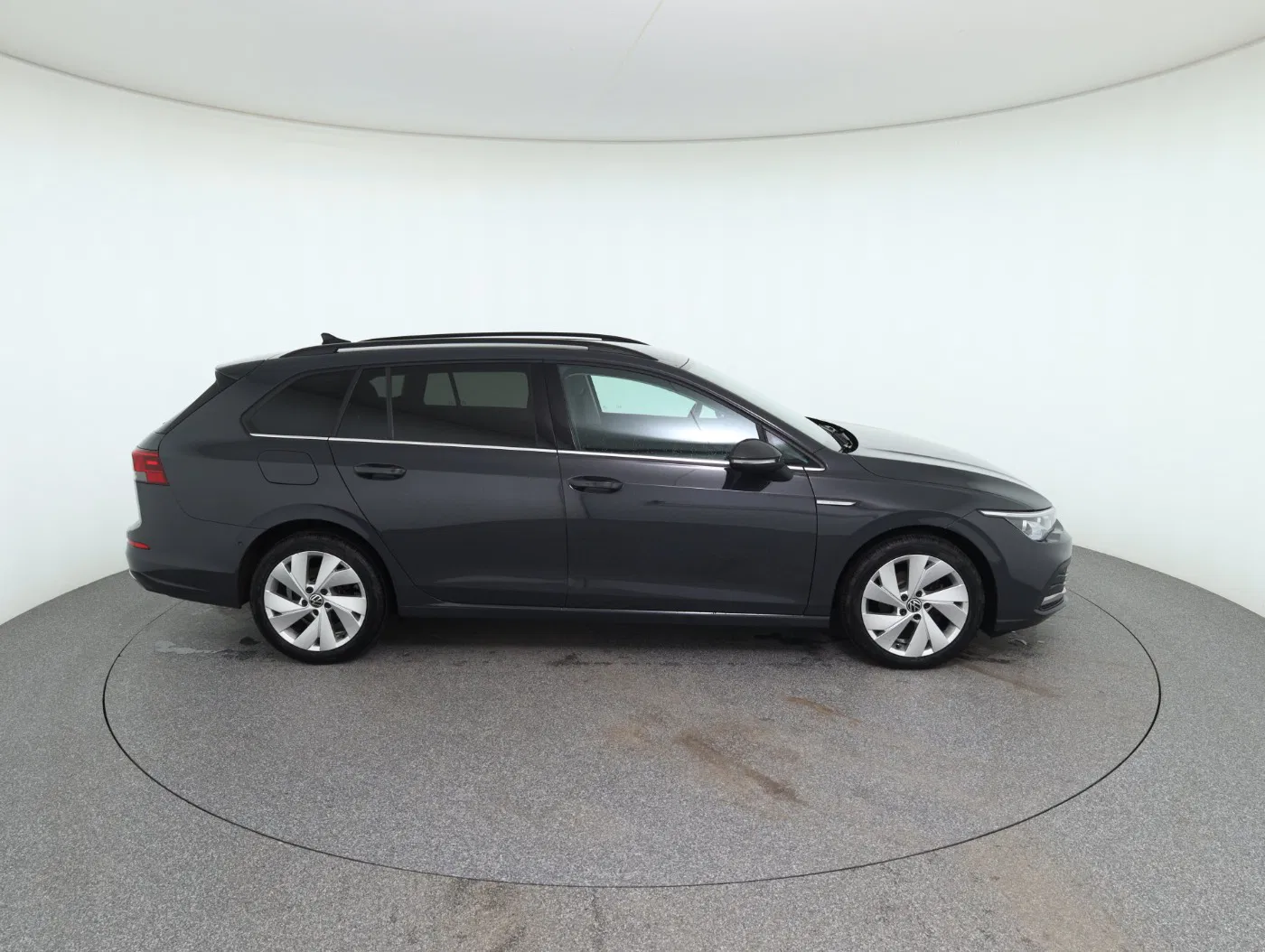 VW Golf VIII Variant 1.5 eTSI Style | Bild 5 von 28