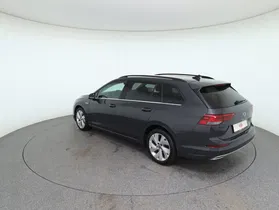 VW Golf VIII Variant 1.5 eTSI Style | Thumbnail 8 von 28