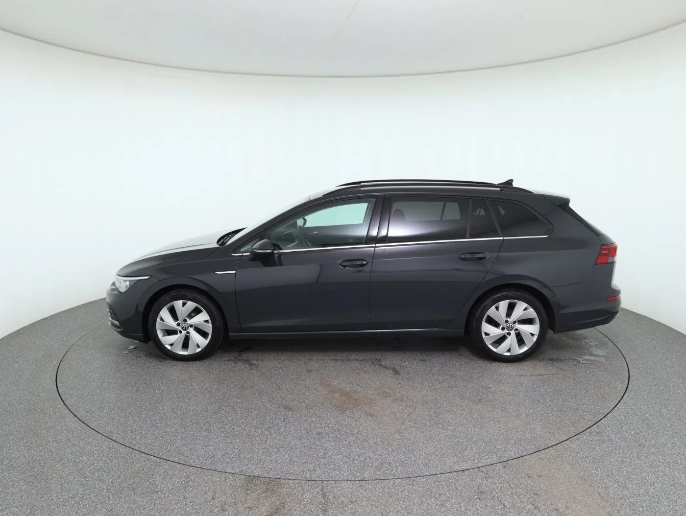 VW Golf VIII Variant 1.5 eTSI Style | Bild 9 von 28