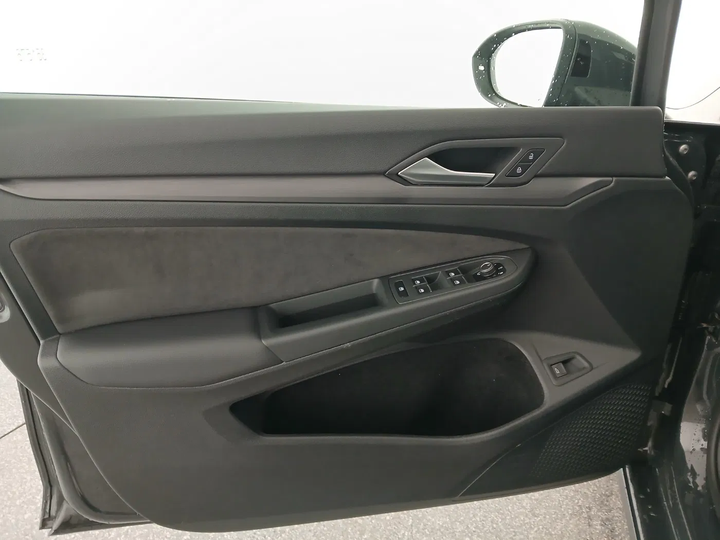 VW Golf VIII Variant 1.5 eTSI Style | Bild 10 von 28