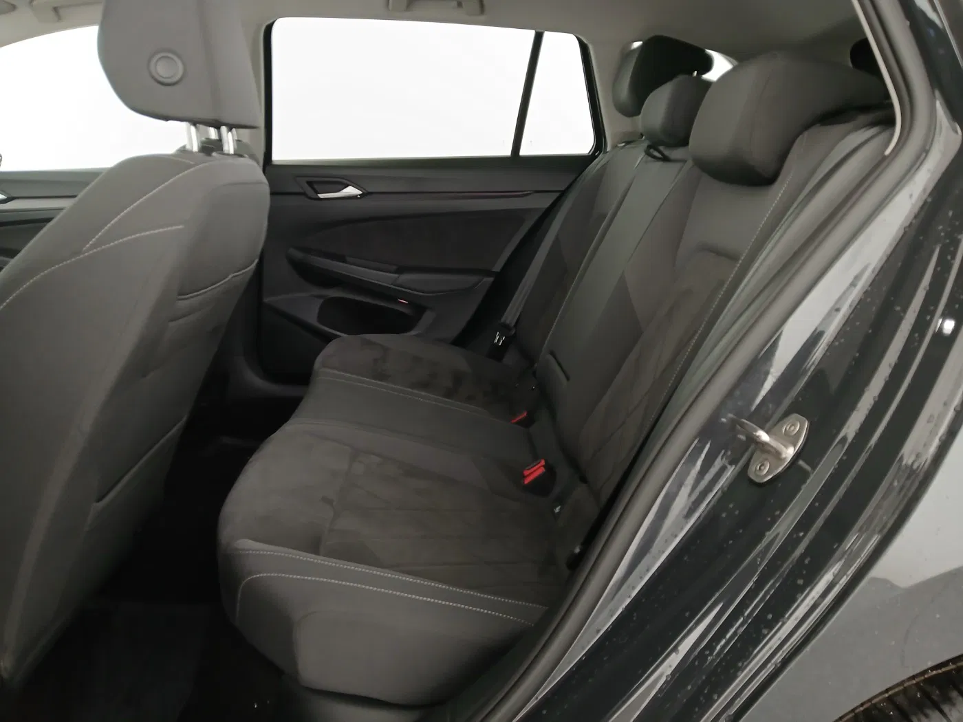 VW Golf VIII Variant 1.5 eTSI Style | Bild 26 von 28