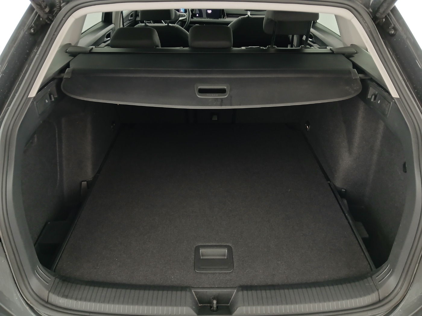 VW Golf VIII Variant 1.5 eTSI Style | Bild 27 von 28