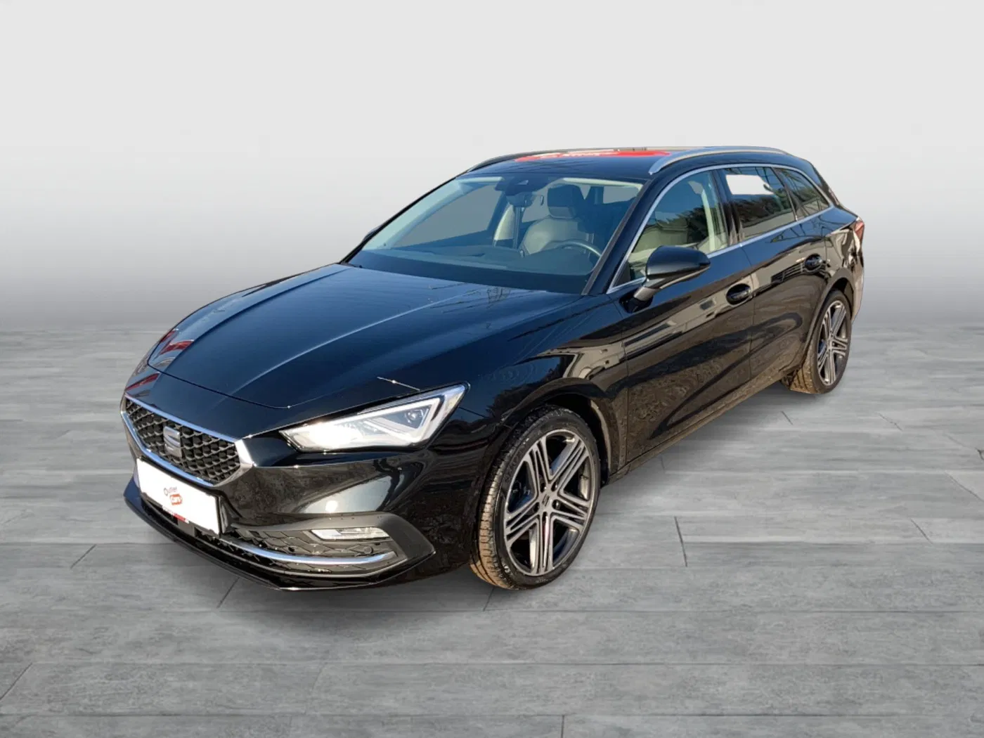 Seat Leon Sportstourer 2.0 TDI Xcellence | Bild 2 von 25