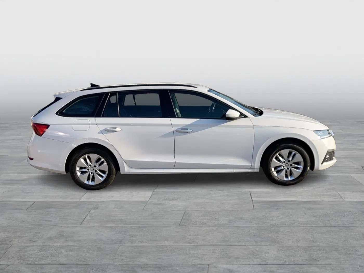 Skoda Octavia Combi 2.0 TDI Ambition | Bild 5 von 24