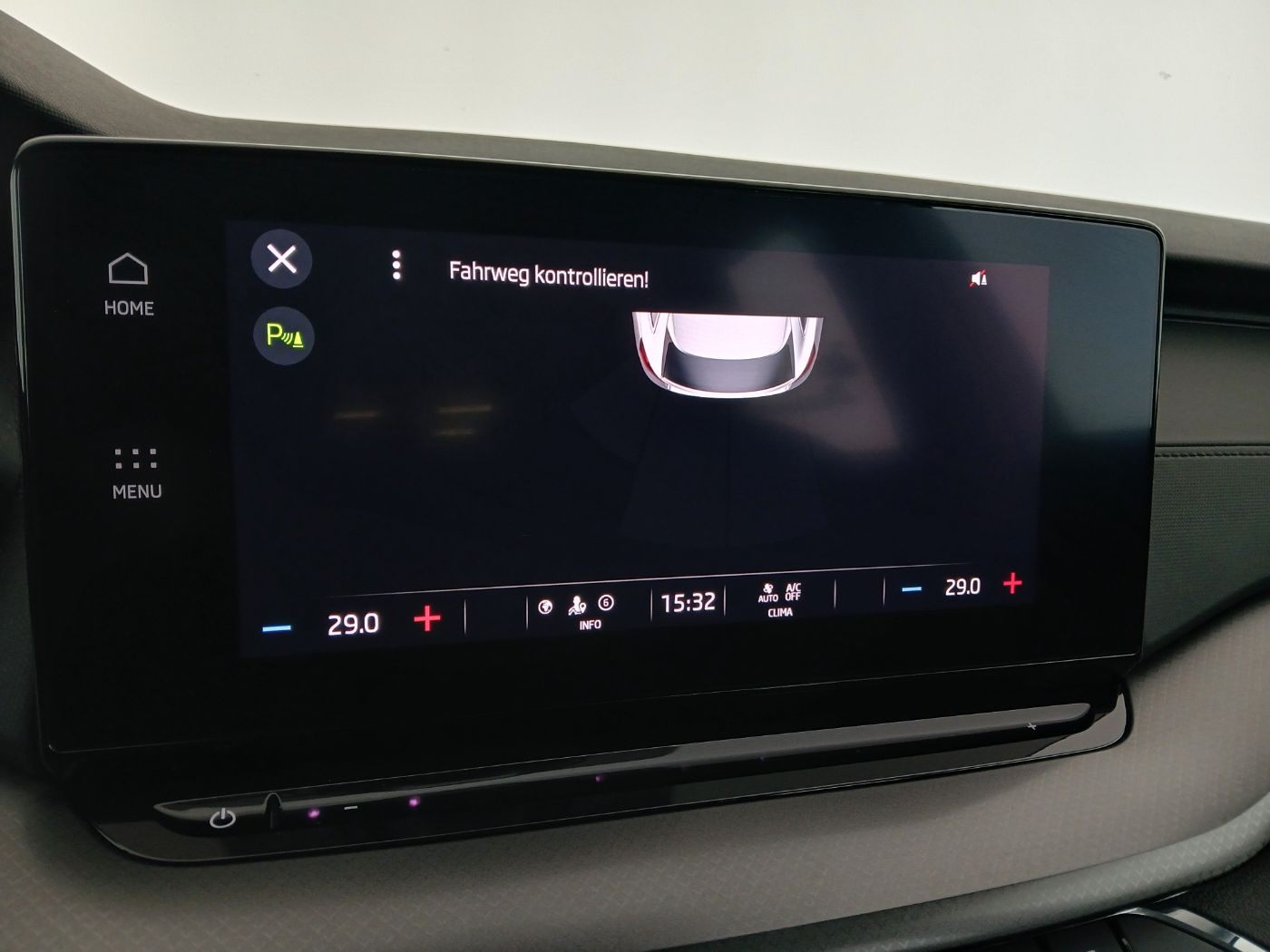 Skoda Octavia Combi 2.0 TDI DSG Ambition | Bild 23 von 26