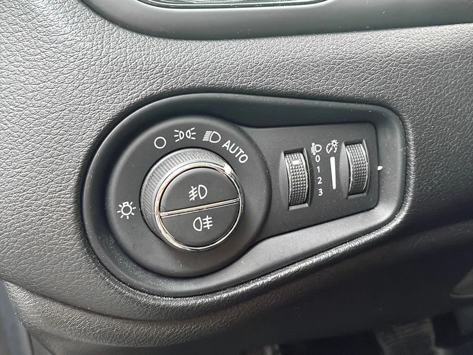 Jeep Renegade 1.6 MultiJet FWD | Bild 9 von 26