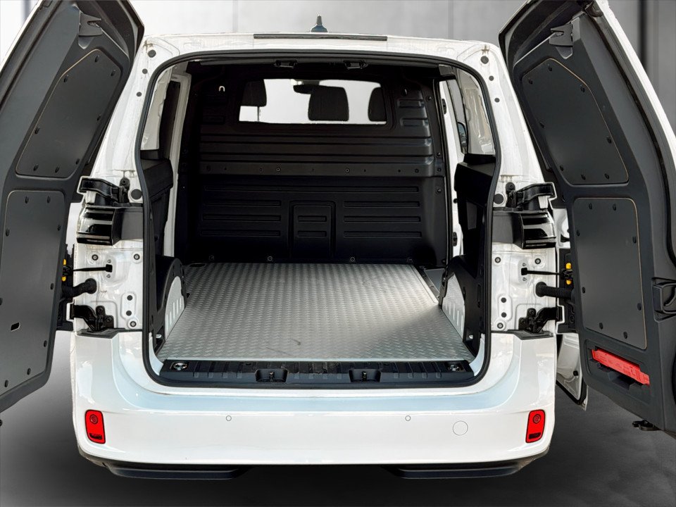 VW ID.Buzz Cargo Pure 125 kW | Bild 20 von 22