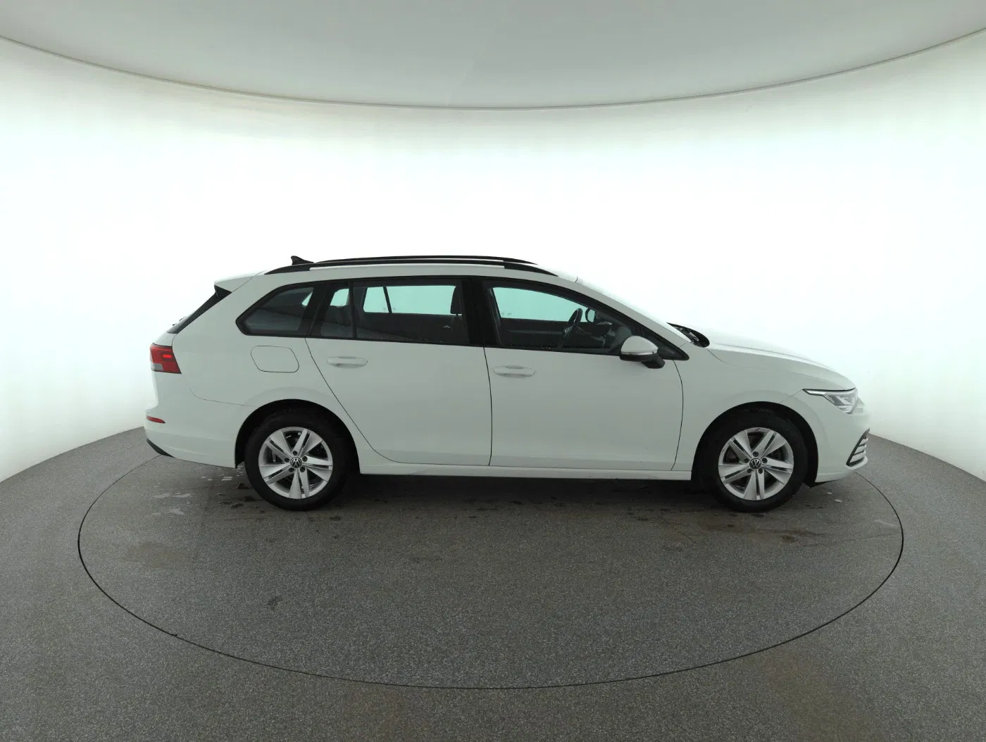 VW Golf VIII Variant 2.0 TDI Life | Bild 5 von 25