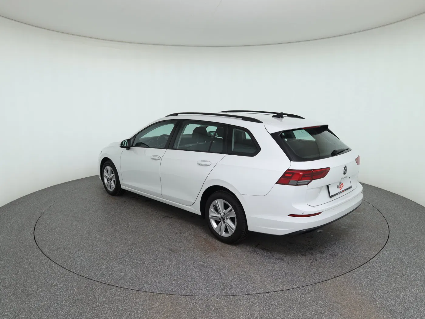 VW Golf VIII Variant 2.0 TDI Life | Bild 8 von 25