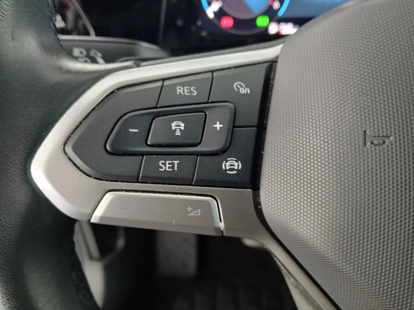 VW Golf VIII Variant 2.0 TDI Life | Bild 17 von 25