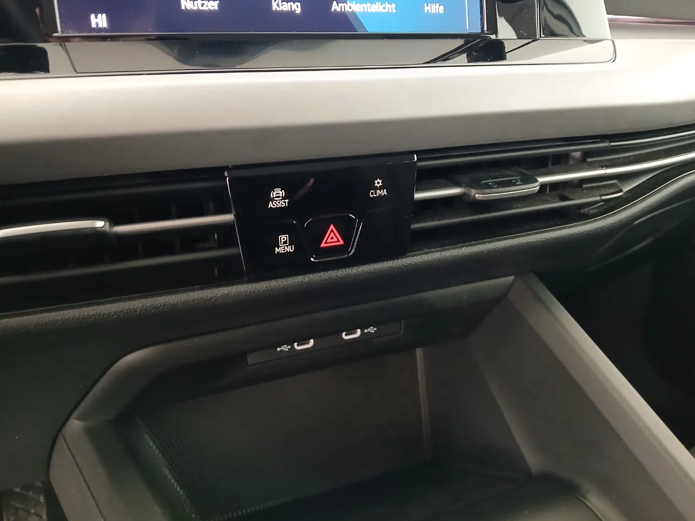 VW Golf VIII Variant 2.0 TDI Life | Bild 23 von 25