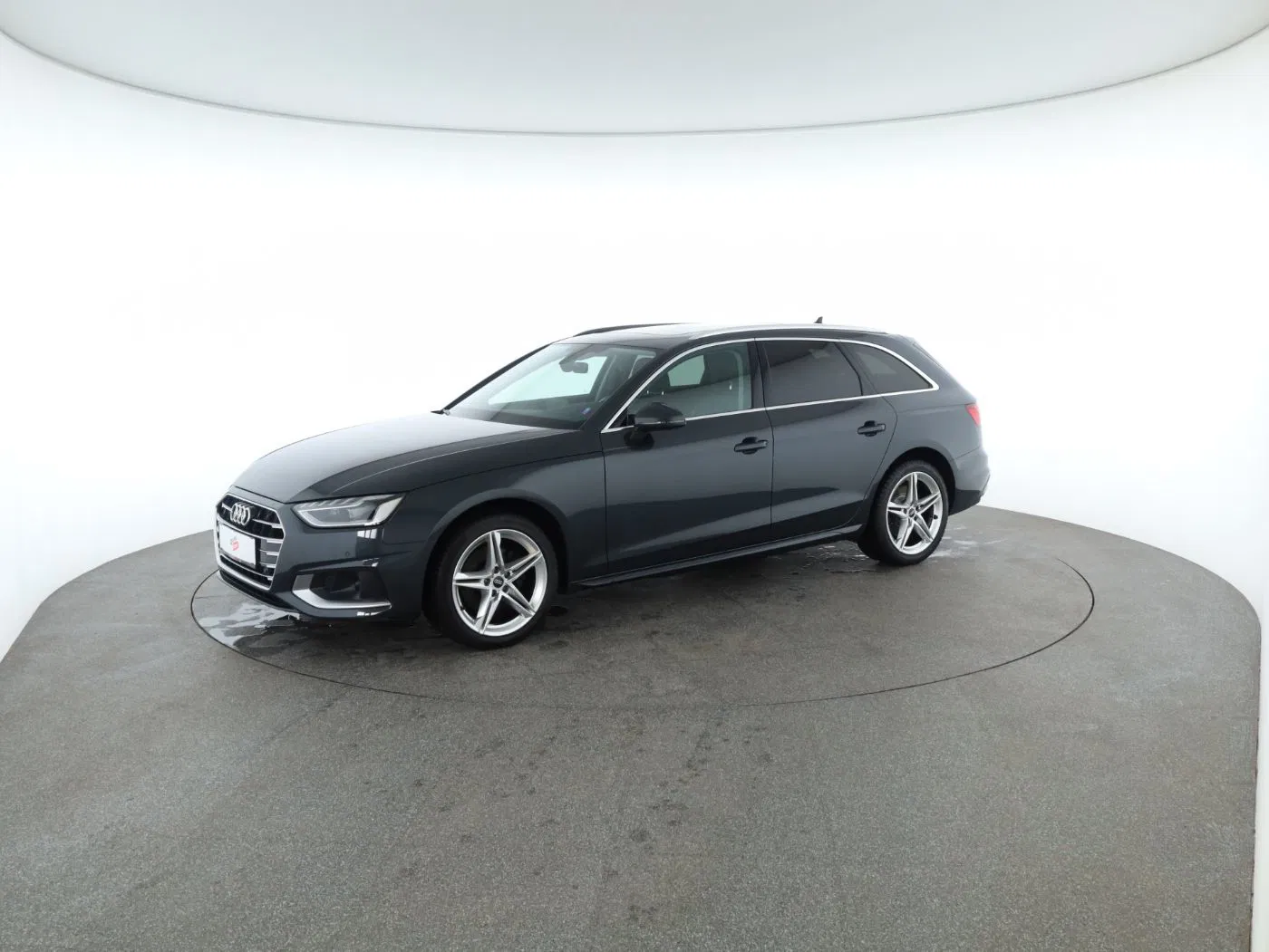 Audi A4 Avant 35 TDI Advanced Aut | Bild 2 von 31