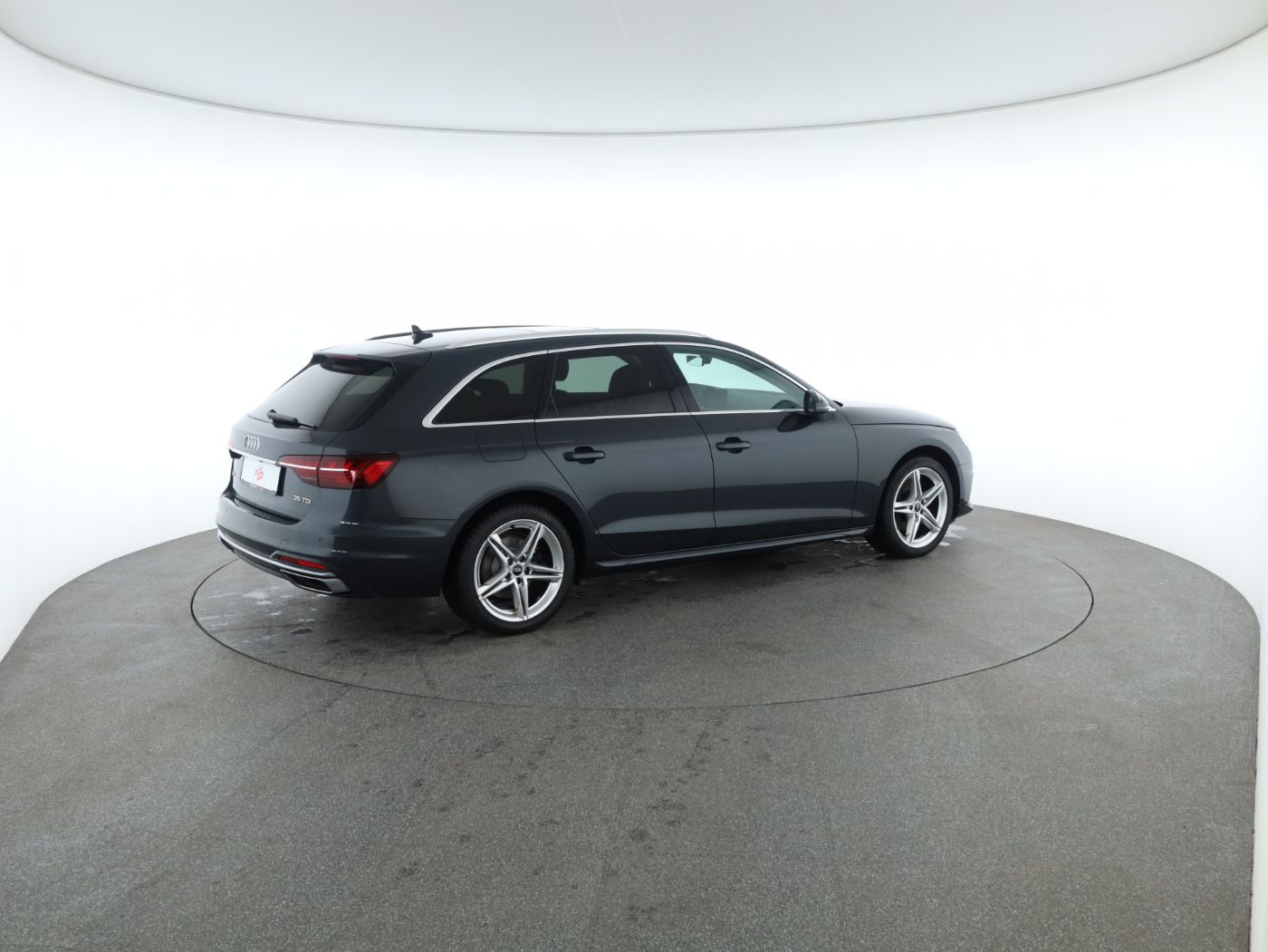 Audi A4 Avant 35 TDI Advanced Aut | Bild 3 von 31