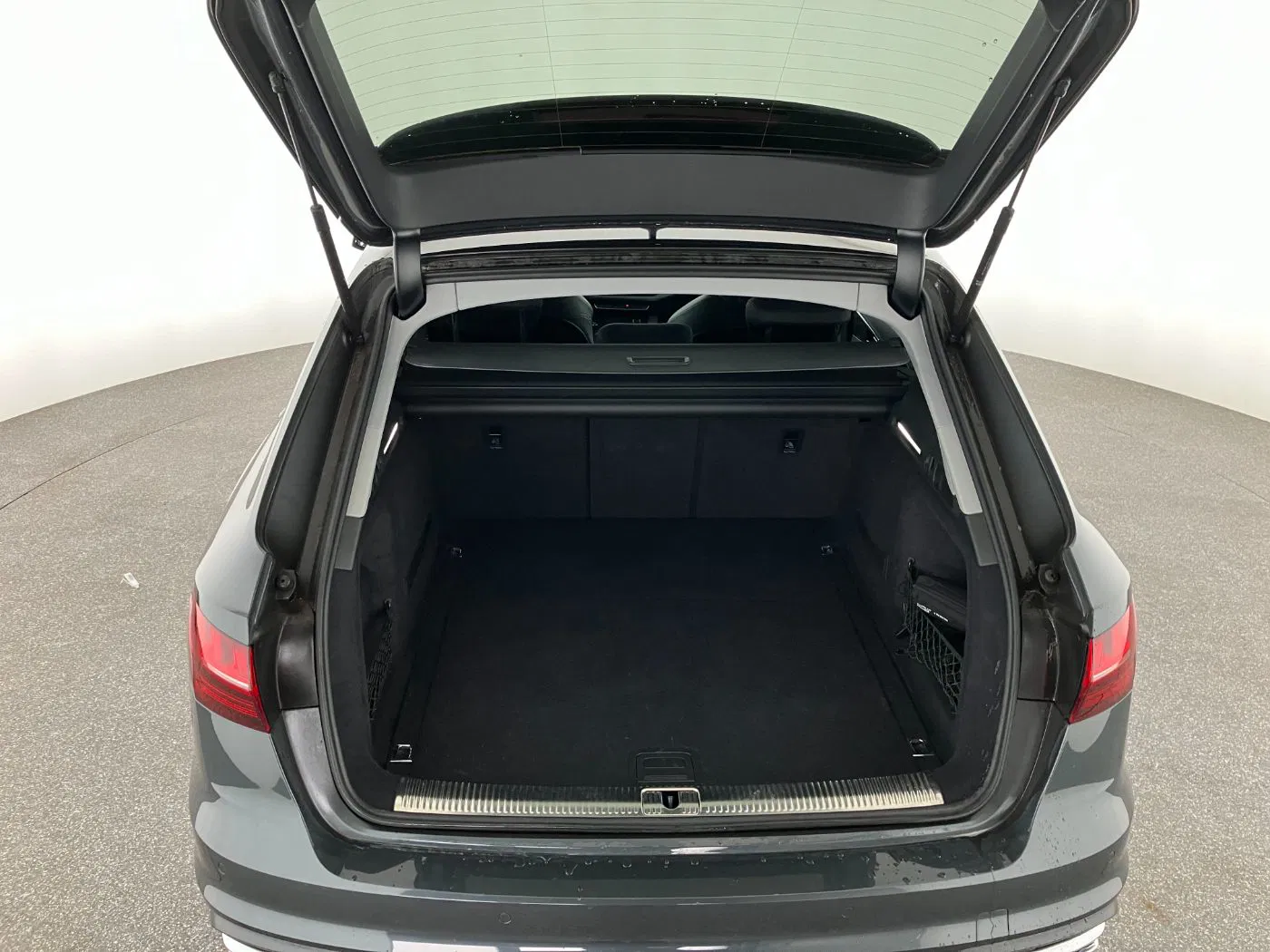 Audi A4 Avant 35 TDI Advanced Aut | Bild 25 von 31