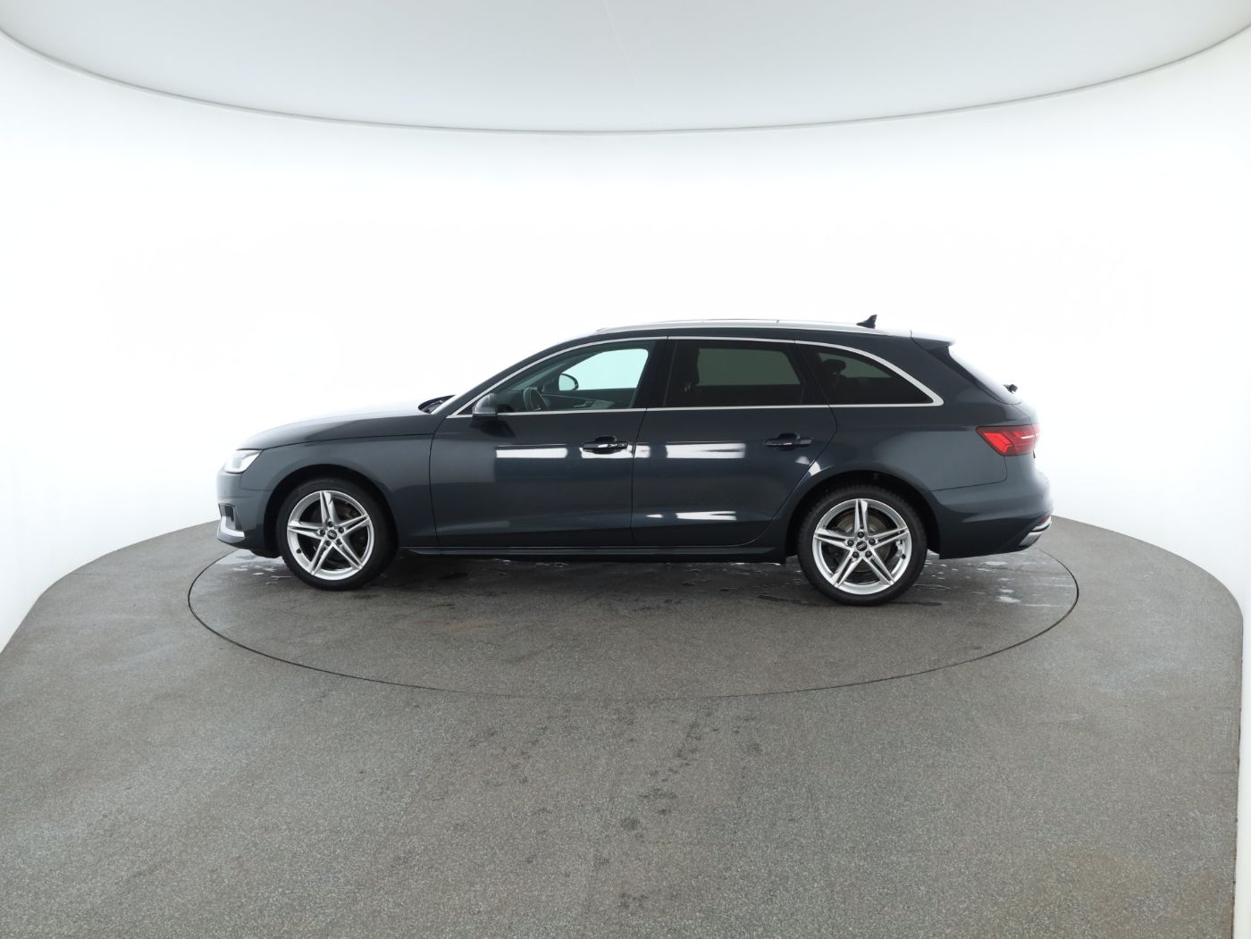 Audi A4 Avant 35 TDI Advanced Aut | Bild 29 von 31