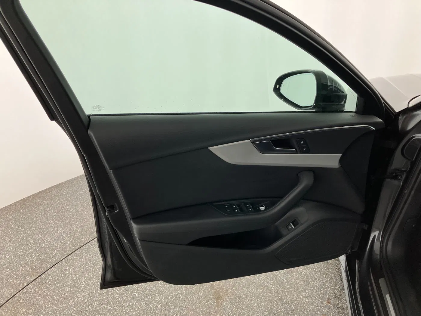 Audi A4 Avant 35 TDI Advanced Aut | Bild 4 von 31