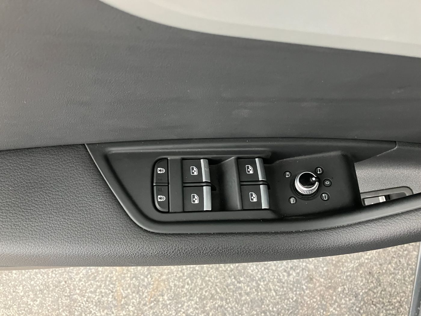 Audi A4 Avant 35 TDI Advanced Aut | Bild 6 von 31