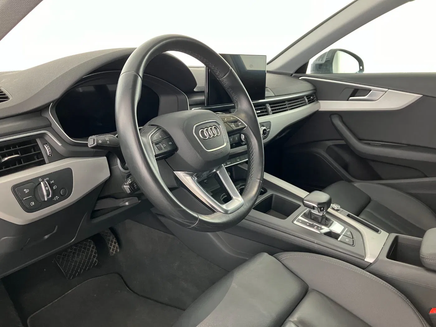 Audi A4 Avant 35 TDI Advanced Aut | Bild 8 von 31