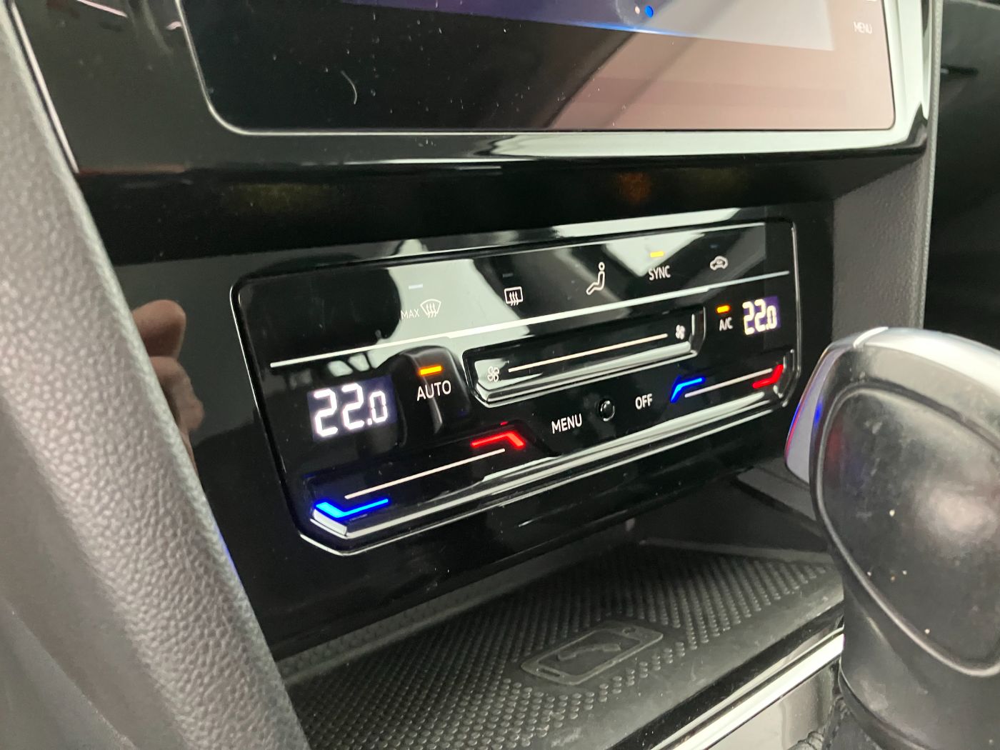 VW Passat Variant 2.0 TDI BMT Business | Bild 14 von 31